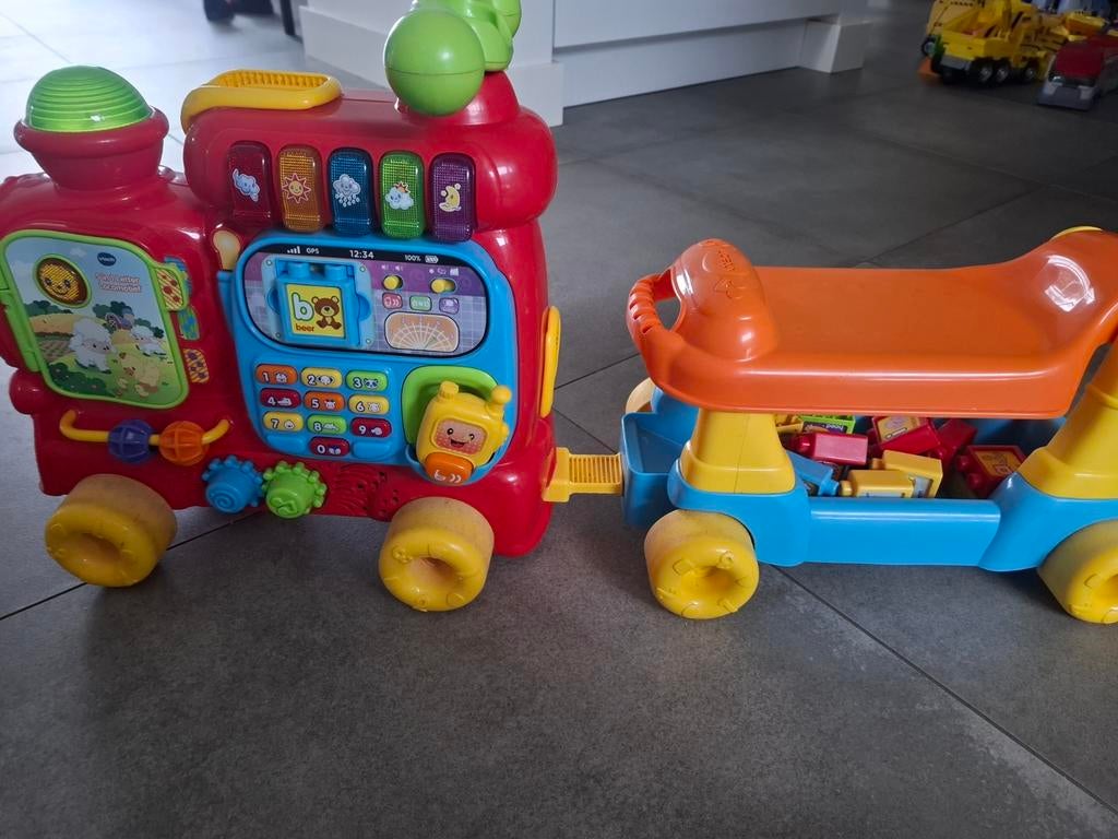 V tech 5 in 1 letter locomotief, Kinderen en Baby's, Speelgoed | Vtech, Ophalen, Gebruikt, 6 maanden tot 2 jaar