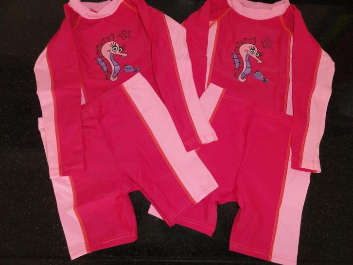nieuw meisje UV zwemkleding / zwemset maat 98 tweeling, Kinderen en Baby's, Kinderkleding | Kinder-zwemkleding, Nieuw, Badpak