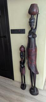 Twee massief houten Afrikaanse vrouwen beelden, Antiek en Kunst, Ophalen