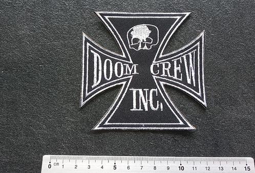 Black label society  doom crew  shaped patch b80, Verzamelen, Muziek, Artiesten en Beroemdheden, Nieuw, Kleding, Verzenden