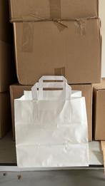 Diverse soorten papieren  tassen, Ophalen