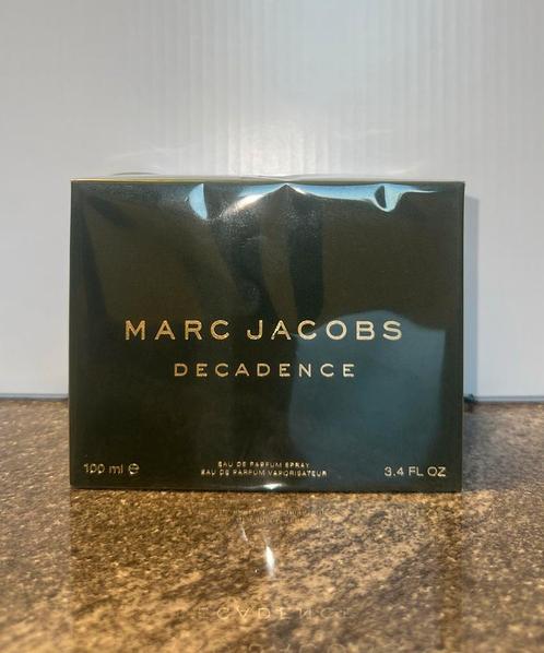 Marc Jacobs Decadence 100 ML, Sieraden, Tassen en Uiterlijk, Uiterlijk | Parfum, Zo goed als nieuw, Ophalen of Verzenden