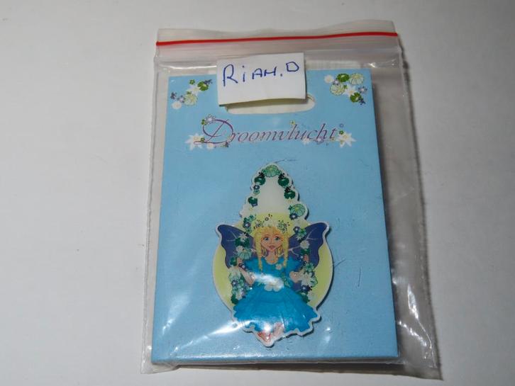 Efteling pin Droomvlucht Elfje op origineel kaartje., Verzamelen, Efteling, Nieuw, Button of Speldje, Ophalen
