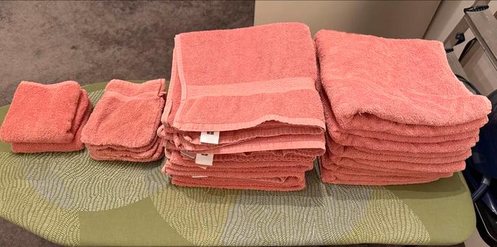 Handdoeken set HEMA - 12 handdoeken, washandjes, gastendoek, Huis en Inrichting, Badkamer | Badtextiel en Accessoires, Zo goed als nieuw