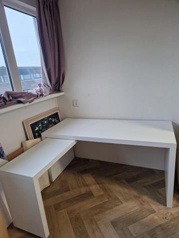 IKEA Malm uittrekbaar bureau - zo goed als nieuw - afbeelding 1