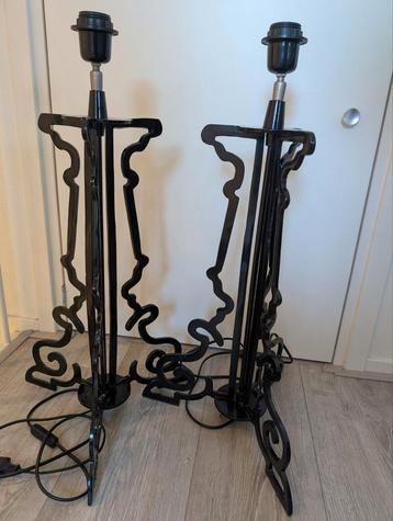 Set van 2 zwarte dijzeren lampen beschikbaar voor biedingen