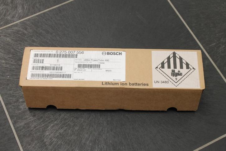 Bosch Powertube 400 WH verticaal, nieuw in doos, Fietsen en Brommers, Fietsaccessoires | Fietsaccu's, Nieuw, Ophalen