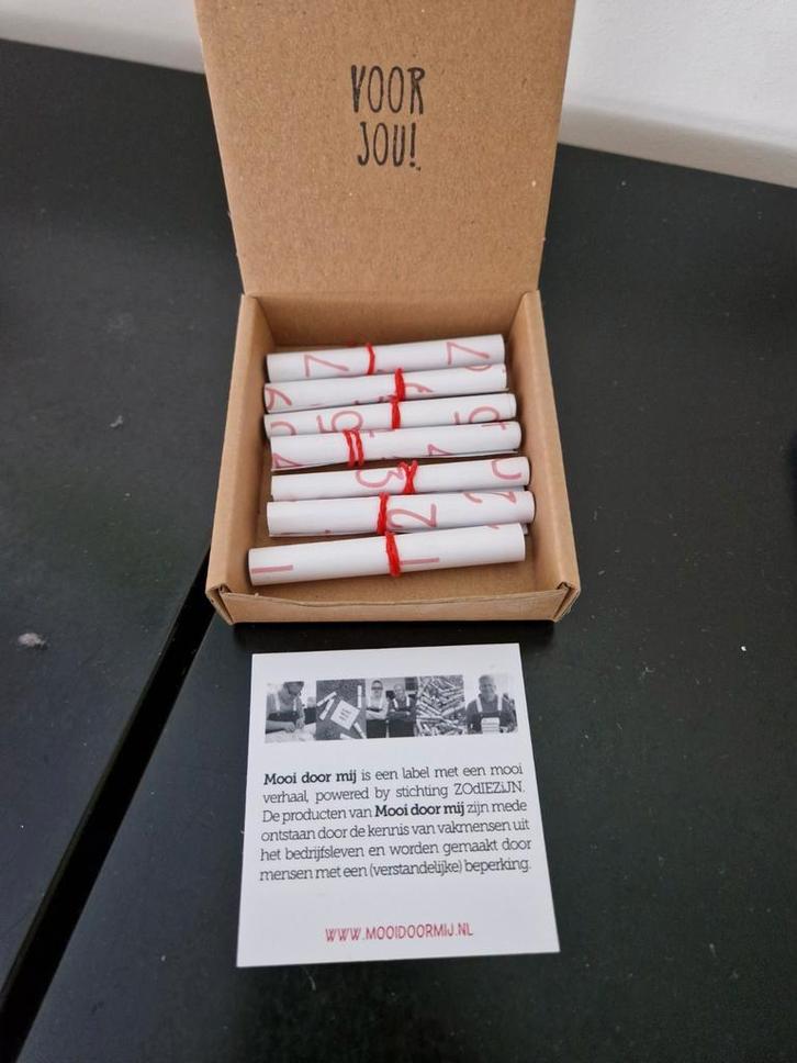 Complimenten doosje 7 stuks, Diversen, Wenskaarten, Nieuw, Ophalen of Verzenden