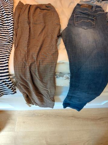 Zwangerschapskleding pakket maat M/L beschikbaar voor biedingen