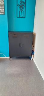 Kast metaal zwart, Ophalen, 25 tot 50 cm, Metaal, 50 tot 100 cm