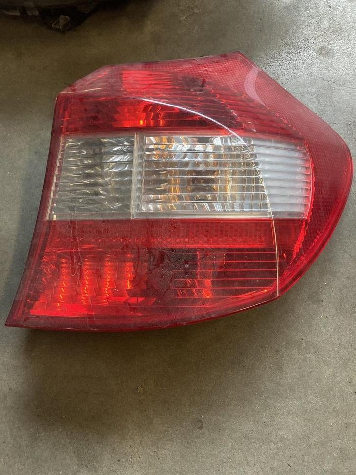 Achterlicht bmw 1 serie rechts, Auto-onderdelen, Verlichting, BMW, Gebruikt, Ophalen of Verzenden