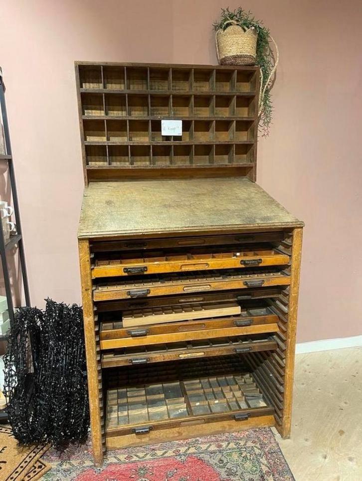Vintage Letterkast - Drukkerij Kast met Laden, Huis en Inrichting, Kasten | Kledingkasten, Gebruikt, 100 tot 150 cm, 50 tot 100 cm
