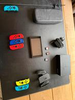Nintendo switch set met 6 joycons, 4 spellen en extra opslag, Spelcomputers en Games, Spelcomputers | Nintendo Switch, Ophalen of Verzenden
