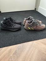 Yeezy 350 V2 Onyx 43 1/3- Yeezy 700 Mauve 43 1/3, Kleding | Heren, Ophalen, Gedragen, Zwart