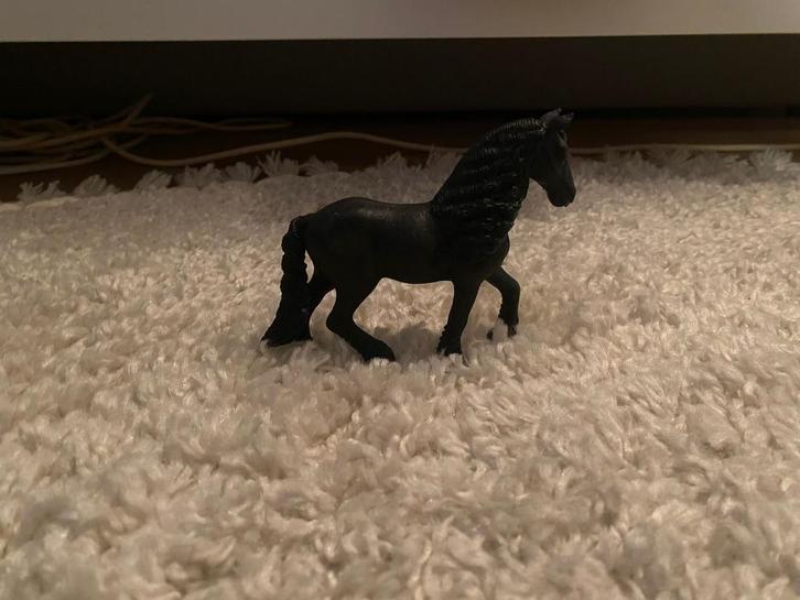 Allerlei sleich paarden/accesoires/honden, Verzamelen, Dierenverzamelingen, Nieuw, Beeldje of Figuurtje, Paard, Ophalen of Verzenden