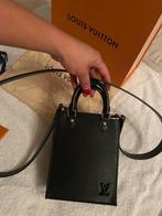 Louis Vuitton Petit Sac plat bag, Handtas, Ophalen of Verzenden, Zo goed als nieuw, Zwart