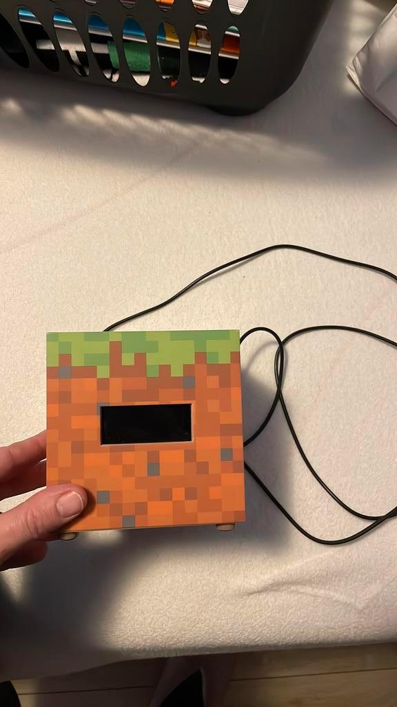 Minecraft wekker, Spelcomputers en Games, Spelcomputers | Overige, Zo goed als nieuw, Ophalen of Verzenden