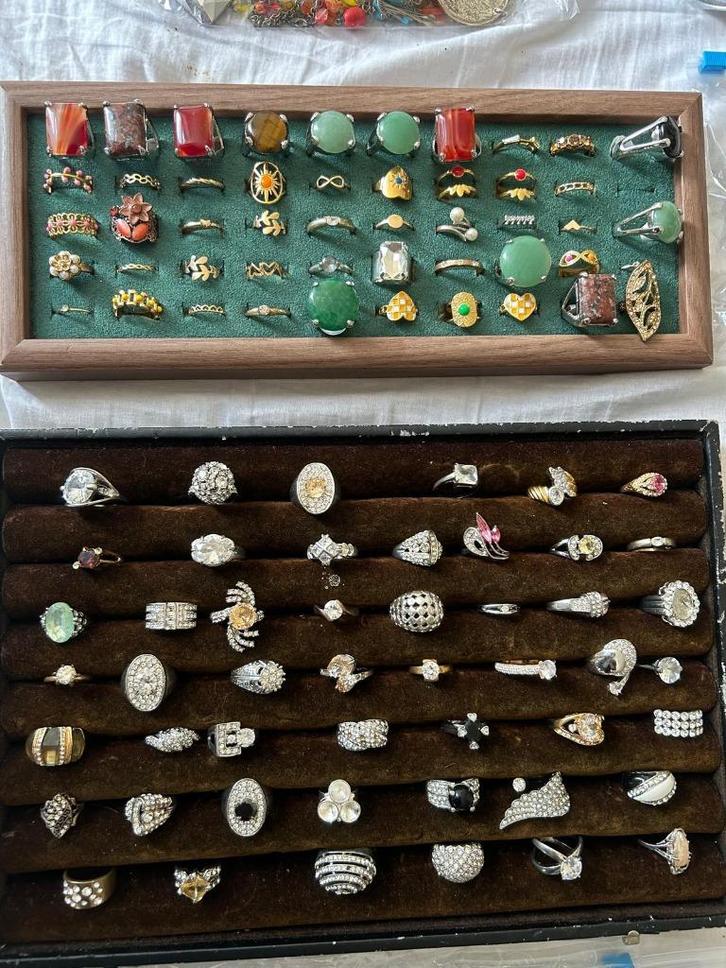 Heel veel sieraden, Sieraden, Tassen en Uiterlijk, Kettingen, Zo goed als nieuw, Overige materialen, Overige kleuren, Ophalen