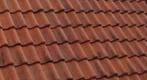 Ca. 1500 stuks keramische dakpannen in kratten, Dakpannen, Ophalen, Rood