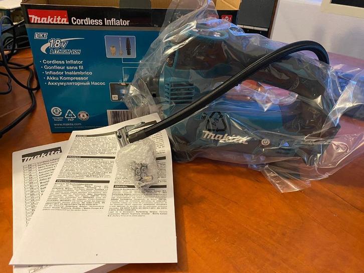 Makita luchtpomp met 18v 5ah accu, Doe-het-zelf en Verbouw, Gereedschap | Handgereedschap, Nieuw, Ophalen of Verzenden