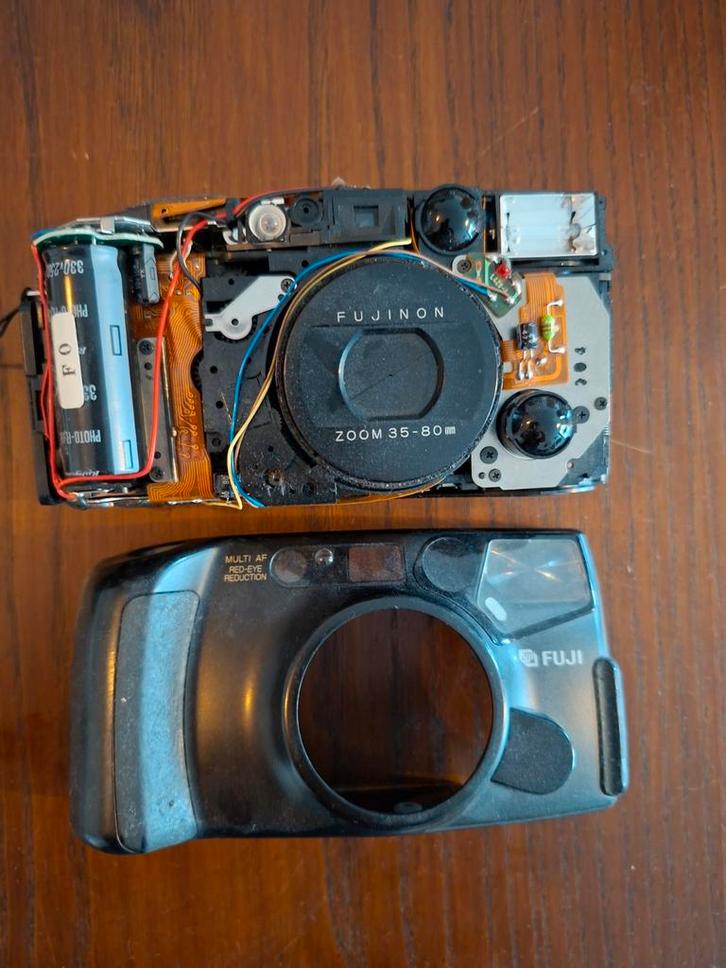 KAPOTTE Fuji analoge camera, Audio, Tv en Foto, Fotocamera's Analoog, Fuji, Ophalen