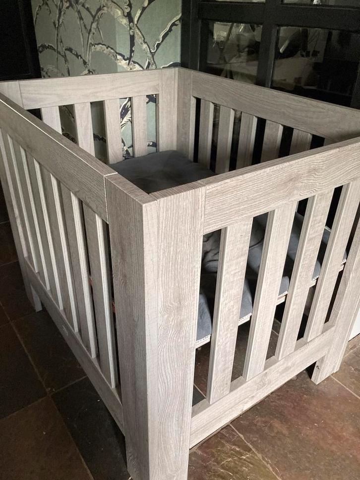 TWF Box Grijs Met Koeka Boxkleed, Kinderen en Baby's, Boxen, Zo goed als nieuw, Rechthoekig, In hoogte verstelbaar, Boxkleed, Ophalen of Verzenden