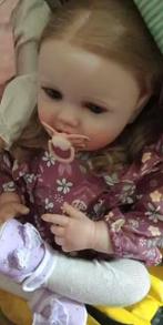 Realistische peuter pop levensecht Lottie (60cm), Ophalen of Verzenden, Nieuw, Pop, Levensecht of Reborn