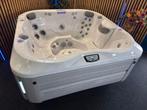 Jacuzzi® J‑345 Jacuzzi | Relaxation Spa’s, Verzenden, Zo goed als nieuw, Trap, Vast