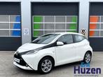 Toyota AYGO 1.0 VVT - IX CITE / Cruise control / Bluetooth, Met garantie (alle), 4 stoelen, Wit, Handgeschakeld
