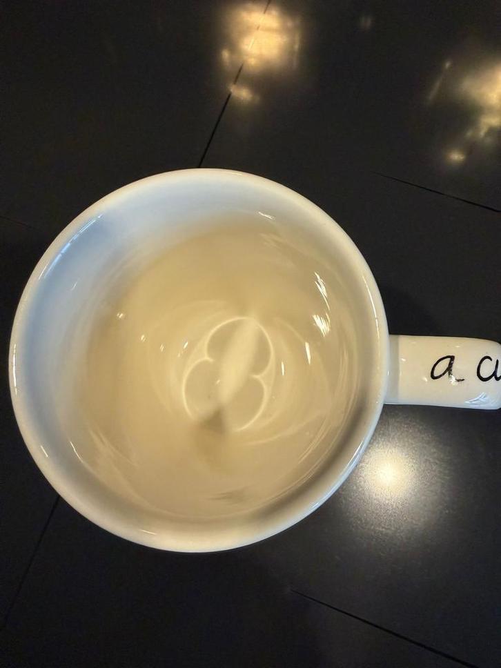 Blond Amsterdam Servies - Beker, Onderzetters, Huis en Inrichting, Keuken | Servies, Zo goed als nieuw, Kop(pen) en/of Schotel(s)