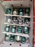 Kerstballen zeegroen en lichtblauw, Ophalen