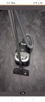 Miele stofzuiger, Stofzak, Stofzuiger, Ophalen of Verzenden, Zo goed als nieuw