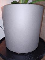 Bloempot in grijstint. Doorsnede 30cm., Ophalen, Steen, Rond, Zo goed als nieuw