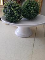 2 kleine groene ballen buxus e.d. kunst