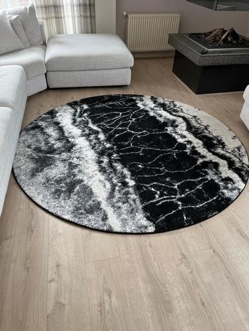 Rond vloerkleed 2,00m beschikbaar voor biedingen