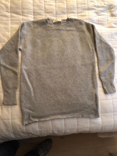 FABANA FILIPPI prachtige lichtgrijze trui, Kleding | Dames, Truien en Vesten, Zo goed als nieuw, Maat 38/40 (M), Grijs, Ophalen of Verzenden