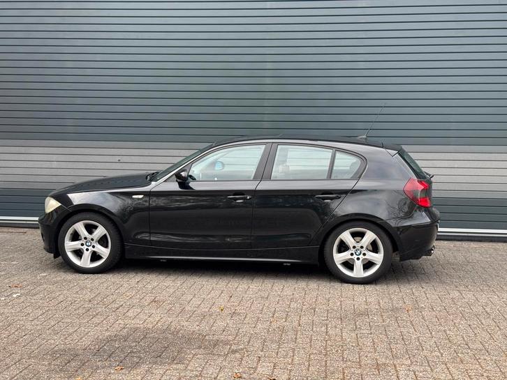 BMW 1-Serie 1.6 116I 2006 Zwart, Auto's, BMW, Particulier, Benzine, D, Hatchback, Handgeschakeld, Origineel Nederlands, Zwart
