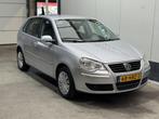 Volkswagen Polo 1.4-16V Comfortline Automaat AIRCO 4 DEURS, Stof, Gebruikt, Zwart, 4 cilinders