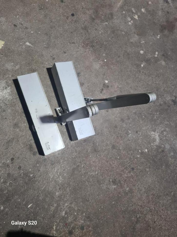 Deurdranger Dorma - Gebruikt, Doe-het-zelf en Verbouw, Deuren en Horren, Gebruikt, Binnendeur, 200 tot 215 cm, 80 tot 100 cm, Metaal