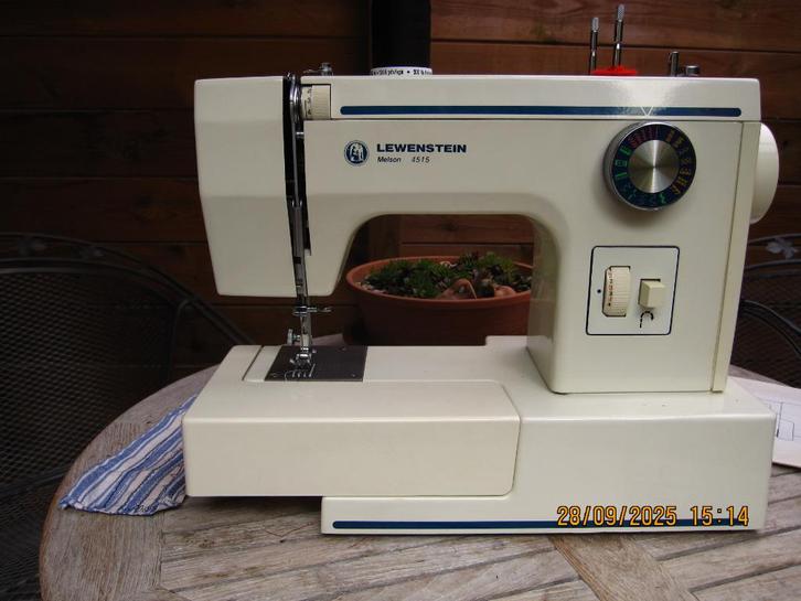 Lewenstein naaimachine Melson 4515, Hobby en Vrije tijd, Naaimachines en Toebehoren, Gebruikt, Naaimachine, Lewenstein, Ophalen