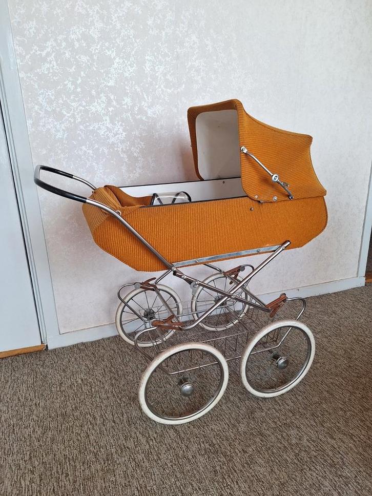 Vintage Poppenwagen - Jaren 70, Kinderen en Baby's, Kinderwagens en Combinaties, Ophalen of Verzenden