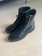 Durea veterboots maat 6G in zwart lakleer, Kleding | Dames, Schoenen, Durea, Schoenen met lage hakken, Zwart, Ophalen of Verzenden