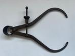 Antiek meetinstrument, Ophalen