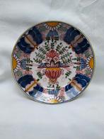 WANDBORD 17 cm doorsnee, bont decor, van Tichelaar, MAKKUM, Antiek en Kunst, Antiek | Keramiek en Aardewerk, Ophalen of Verzenden