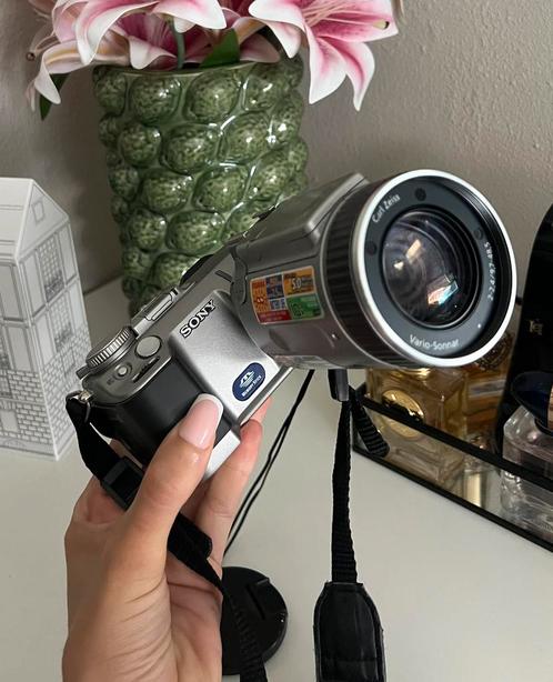 Sony DSC-F707 Digital Camera, Audio, Tv en Foto, Fotocamera's Digitaal, Zo goed als nieuw, Sony, Ophalen of Verzenden