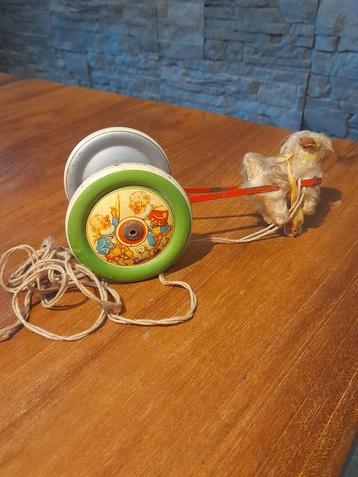 Vintage Duits Speelgoed Hond Kar met Kabouters beschikbaar voor biedingen