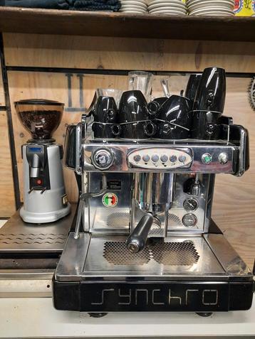 Synchro Espressomachine met Bonenmaler & Waterfilter beschikbaar voor biedingen