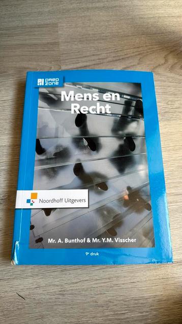 A. Bunthof - Mens en Recht beschikbaar voor biedingen