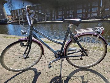 Bekende merken damesfietsen 26 en 28 inch beschikbaar voor biedingen