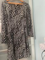 Zebra jurk - Maat L Iz Naiz, Maat 38/40 (M), Zwart, Ophalen of Verzenden, Zo goed als nieuw